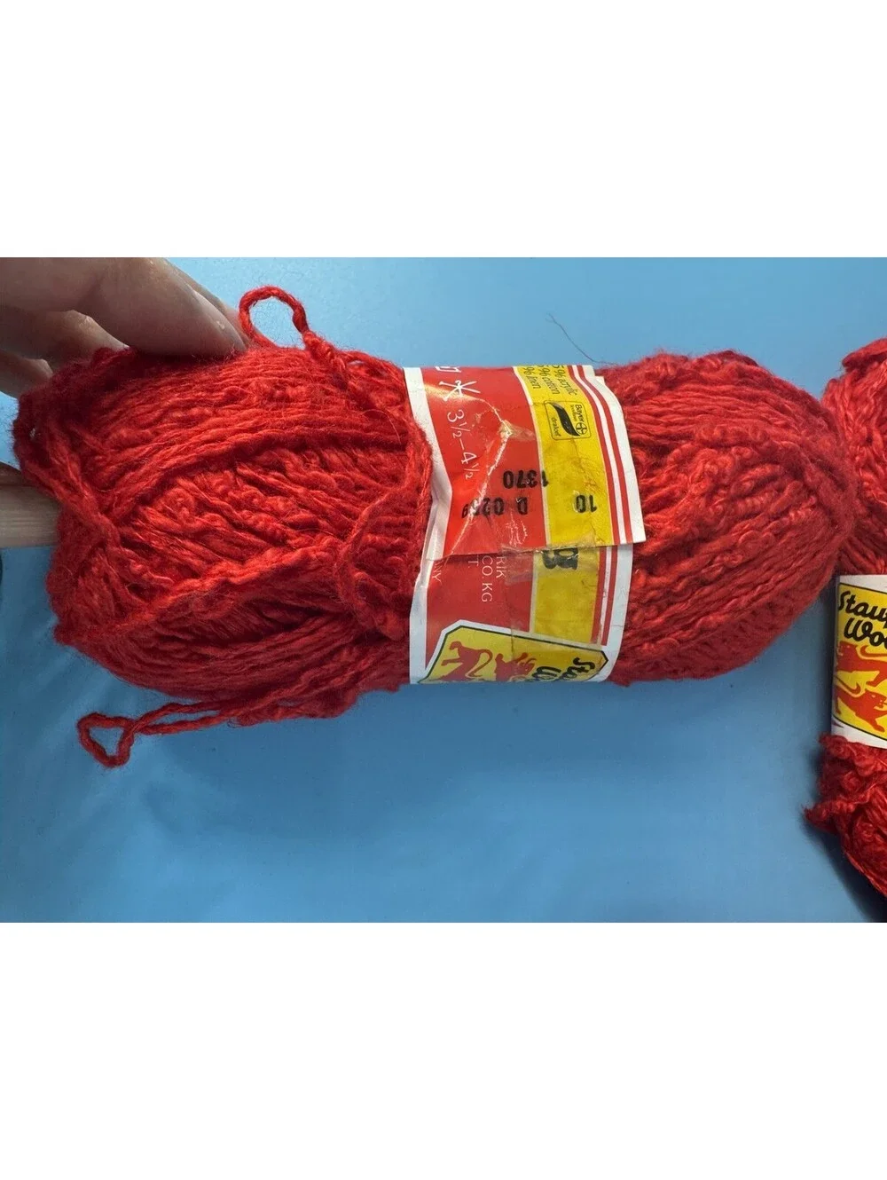 Lot of 6 Beverly Yarn Red Color 1370 50g Acrylic Cotton Linen Knitting Crochet